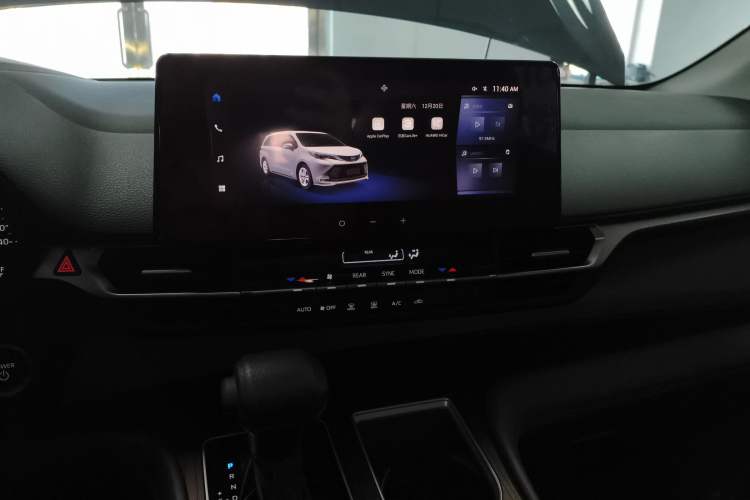 Used Toyota Sienna 2024 2.5L Hybrid Comfort Edition
