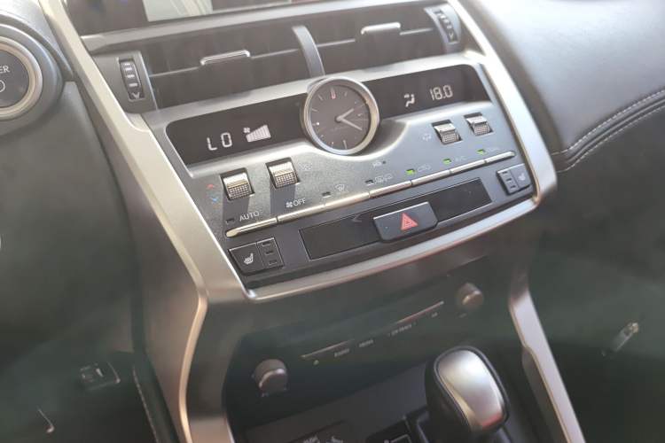 Used Lexus NX 2020 300h Front-Drive FENGSHANG Version China VI Standard
