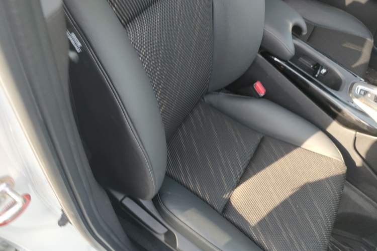 Used Honda XR-V 2017 1.8L EXi CVT Comfort Version
