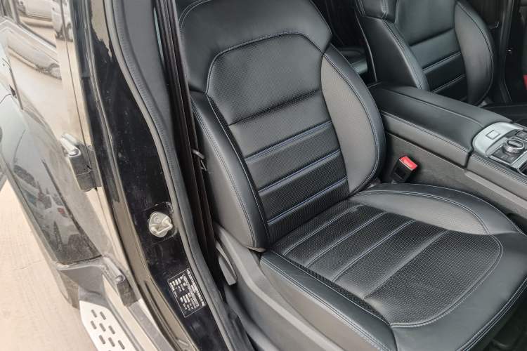 Used Beijing Auto BJ40 2020 2.0T Automatic Four-Wheel Drive Urban Hunter Edition Chivalrous Type
