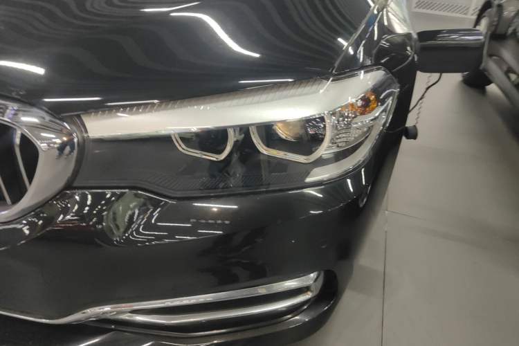 Used BMW 5 Series New Energy 2018 530Le Luxury Package
