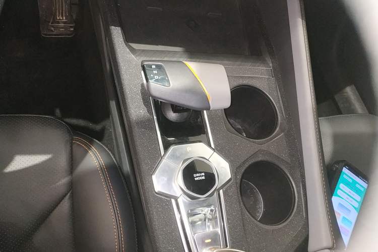 Used Changan UNI-V 2022 1.5T Prestige Version
