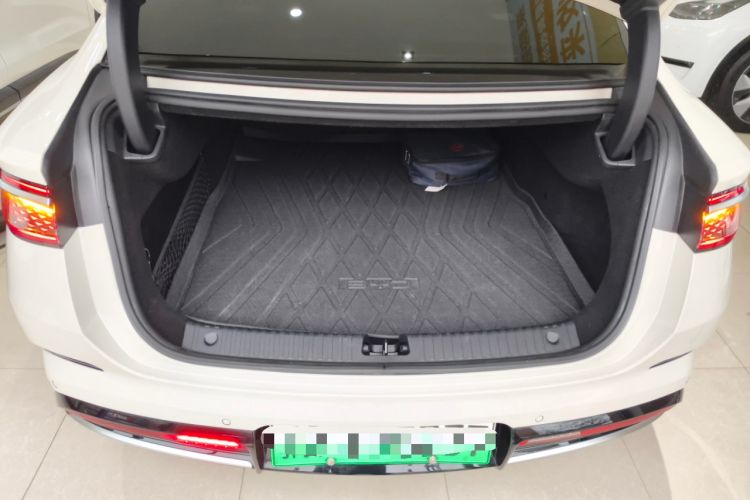 Used BYD Seal 2023 DM-i 1.5L 121km Prestige Model