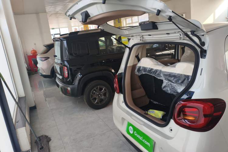 Used Wuling Hongguang MINIEV 2025 Four-Door Version Advanced Edition
