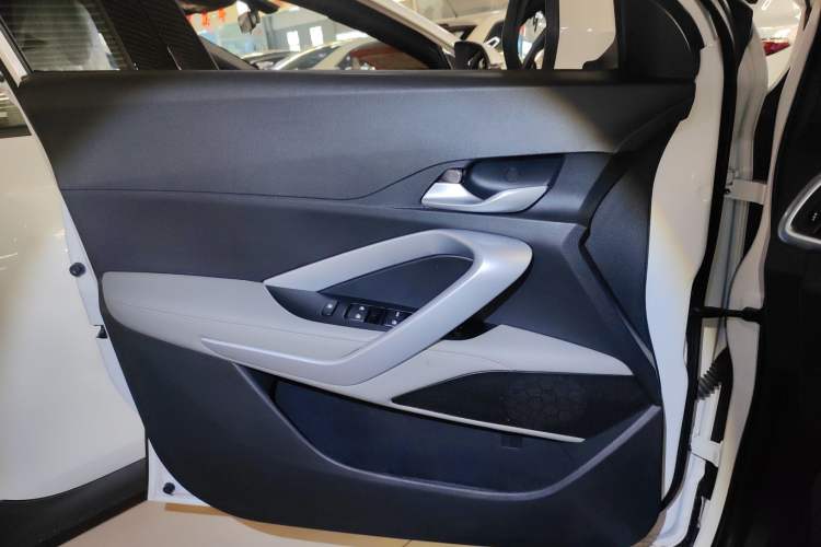 Used Baojun 510 2019 1.5L Manual Enjoyment Model 73kW China VI
