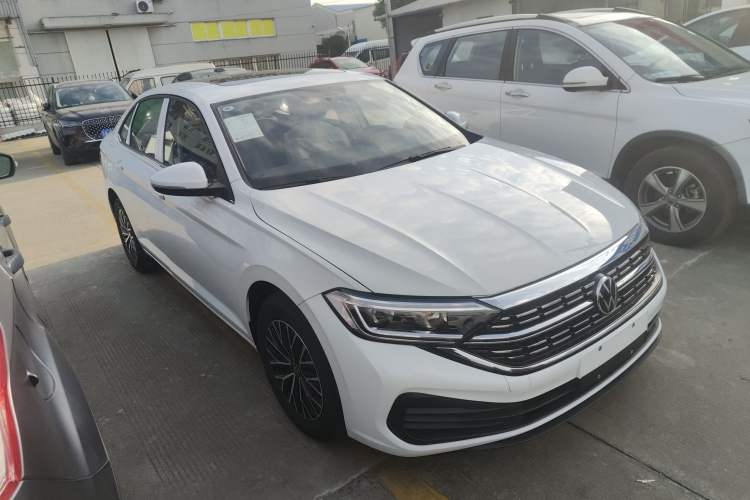 Used Volkswagen Sagitar 2025 Facelift 200TSI DSG Flyover Edition
