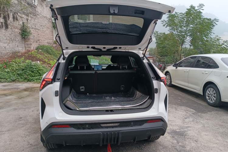 Used Geely Auto Emgrand X7 Sport 2024 1.5TD Dragon Edition