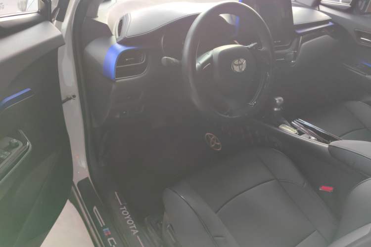 Used Toyota C-HR 2021 2.0L Luxury Edition
