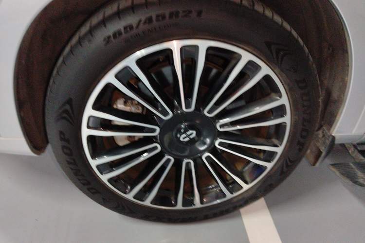 Used Hima AITO M7 2024 1.5T Intelligent Driving 4WD Max Edition 5 Seats
