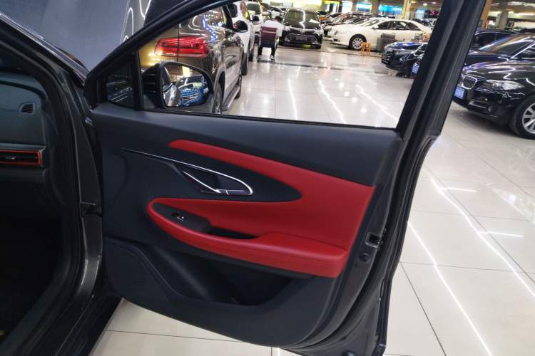 Used Changan UNI-T 2020 1.5T Flagship Version