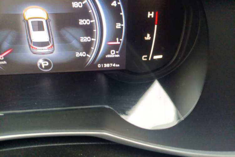 Used Geely Auto Emgrand X7 Sport 2018 1.8TD Automatic Two-Wheel Drive Smart 4G Connected Version