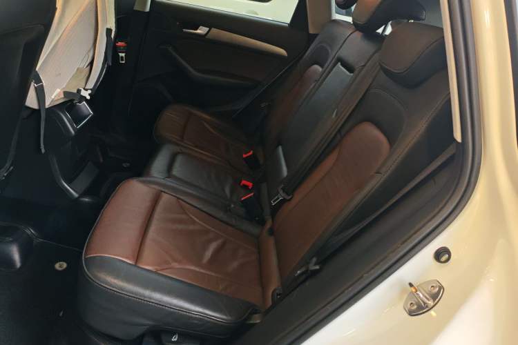 Used Audi Q5 2017 Plus 40 TFSI Ambition Model