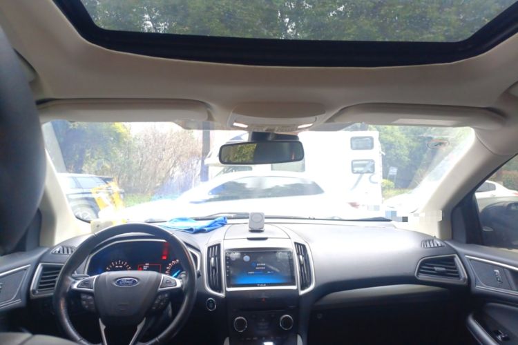 Used Ford Edge 2018 EcoBoost 245 Two-Wheel-Drive Platinum Edition 7-Seater China V Emission Standard