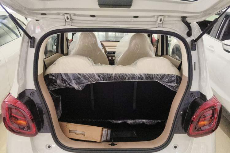 Used Wuling Hongguang MINIEV 2025 Four-Door Version Advanced Edition
