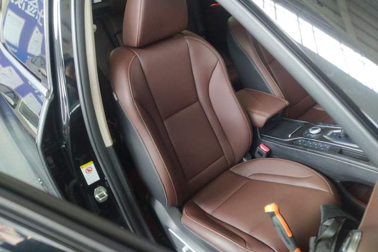 Used Wey VV6 2020 2.0T Two-Wheel Drive Zhiyue+
