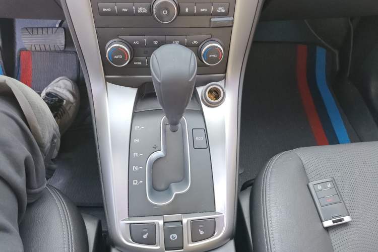 Used Chevrolet Captiva 2017 2.4L Two-Wheel Drive Luxury Edition 7 Seats
