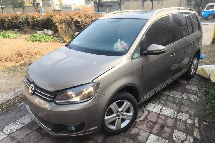Used Volkswagen Touran 2015 1.4T DSG Comfort Edition 5 Seats