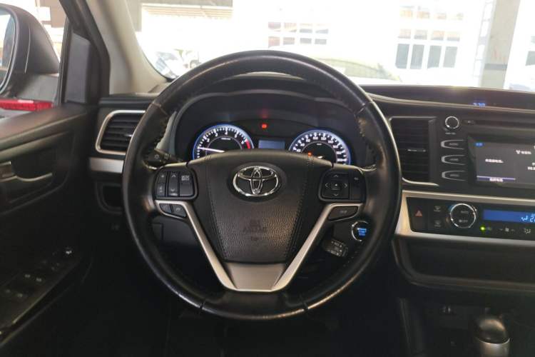 Used Toyota Highlander 2017 2.0T Four-Wheel Drive Luxury Edition 7 Seats
