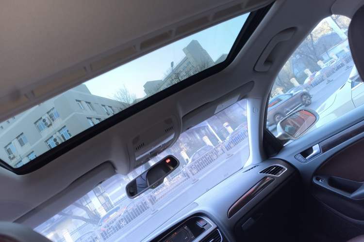 Used Audi A4L 2016 35 TFSI Collector's Edition Automatic Standard Model
