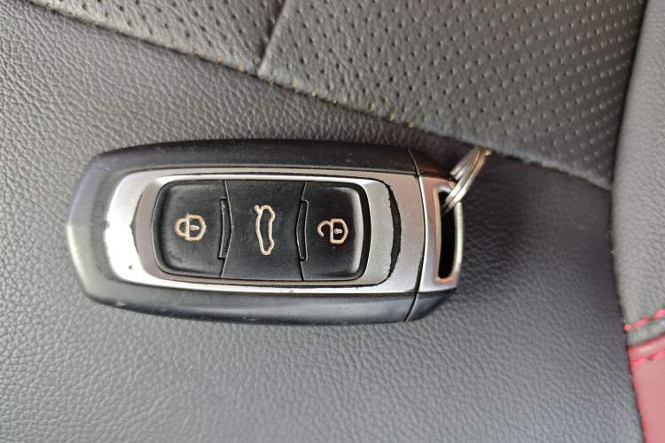 Used Geely Auto Vision X3 2021 PRO 1.5L CVT Deluxe Model