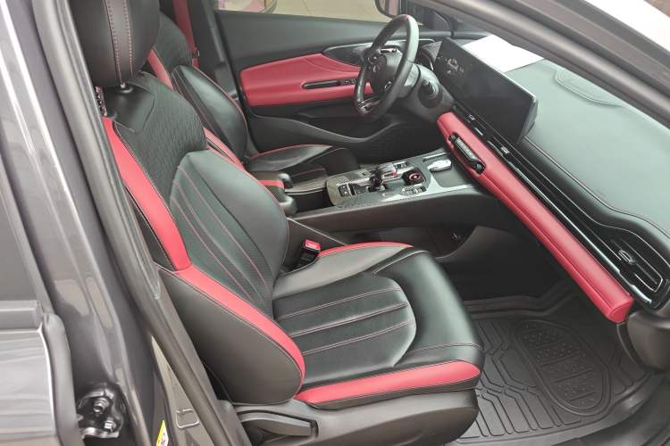 Used GAC Trumpchi EMPOW 2023 Shadow Leopard H Smart Hybrid Edition
