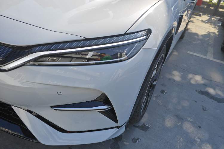 Used BYD Song L EV 2025 Intelligent Driving Version 662 km LiDAR Excellence Edition
