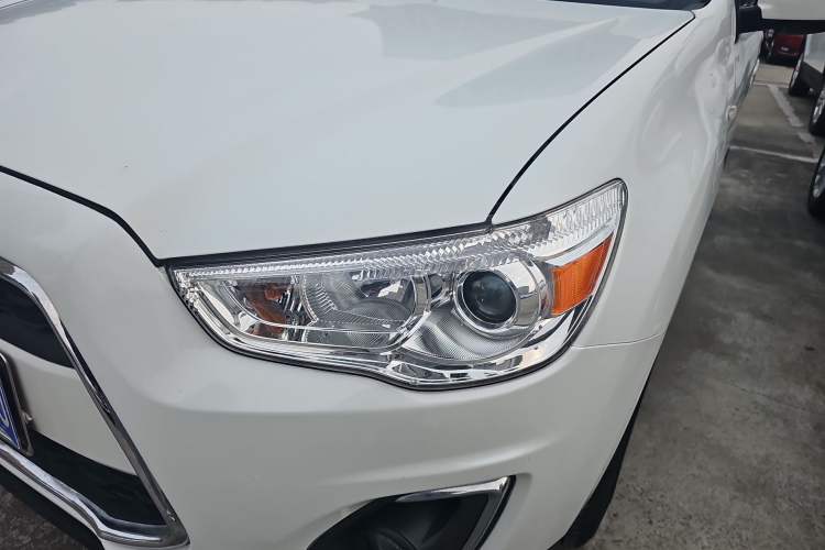 Used Mitsubishi ASX 2013 2.0L CVT Two-Wheel Drive Elite Edition
