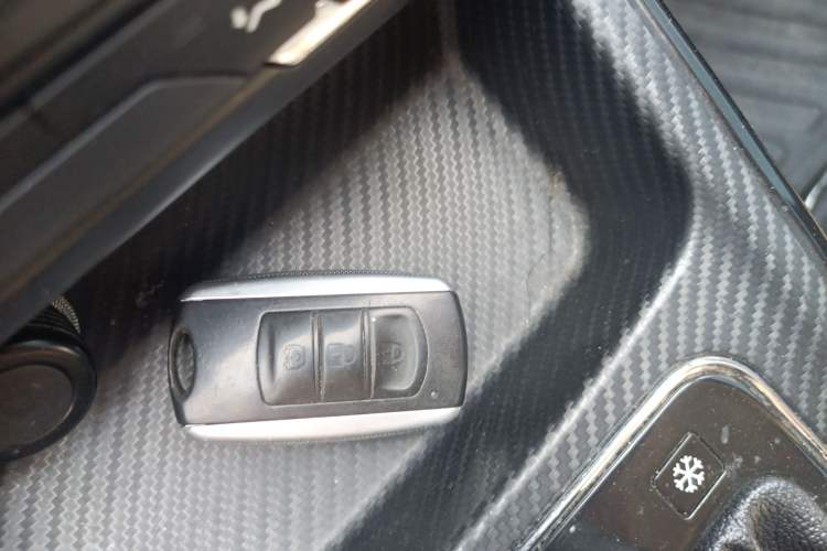 Used Dongfeng Fengon 370 2020 S370 1.5L CVT Luxury Model 5 Seats
