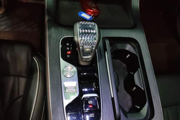 Used GAC Trumpchi GS8 2022 Linghang Series 2.0 TGDI Two-Wheel-Drive Luxury Smart Connectivity Version (7 Seats)
