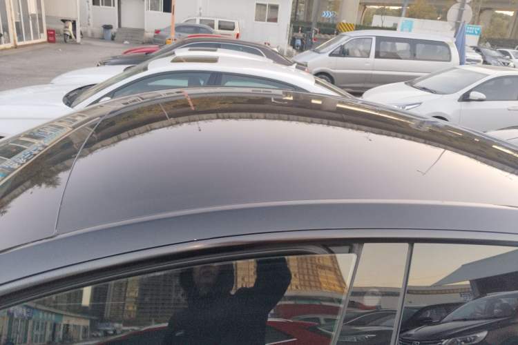 Used Tesla Model Y 2023 Rear-Wheel-Drive Version
