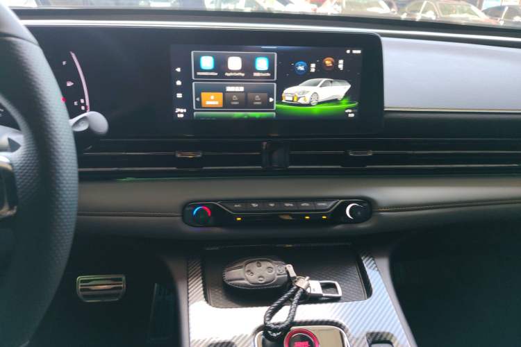 Used GAC Trumpchi EMPOW 2023 270T DCT J15 Version
