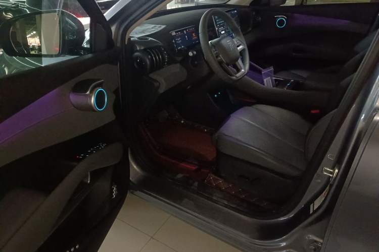 Used BYD Yuan PLUS 2025 Intelligent Driving Version 430 KM – Leading Edition