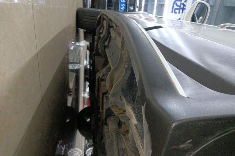 Used Chevrolet Captiva 2015 2.4L 4x4 Flagship Edition 7-Seater
