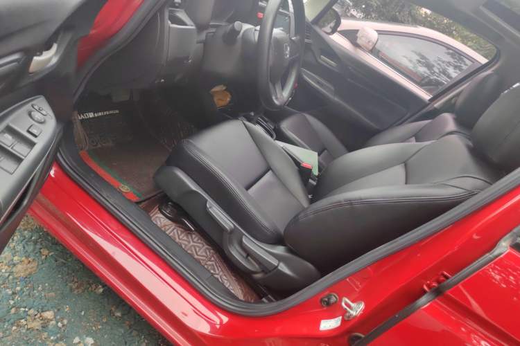 Used Honda Fit 2016 1.5L LXS CVT Comfort Sunroof Version
