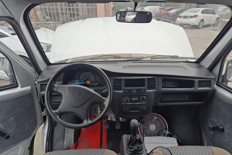 Used Wuling Zhiguang 2020 1.2L Practical Model China VI LSI