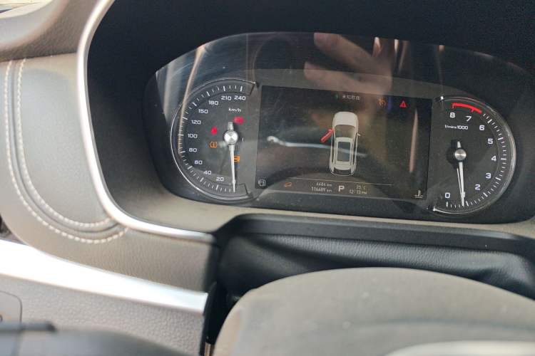 Used Roewe RX5 2018 30T Two-Wheel Drive Automatic Internet Smart Edition