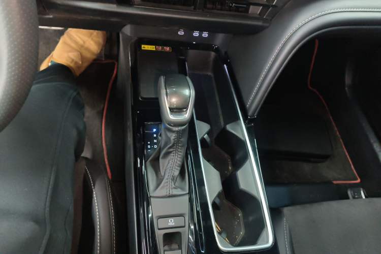 Used Toyota Camry 2024 Dual-Motor 2.0HS Sport Edition