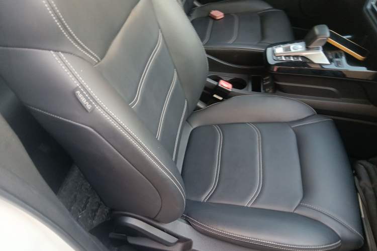 Used BYD Yuan New Energy 2019 EV360 Smart Connect Enjoyment Model
