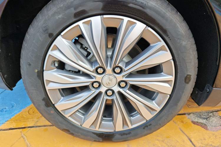 Used Hongqi E-QM5 2024 500km Range Edition
