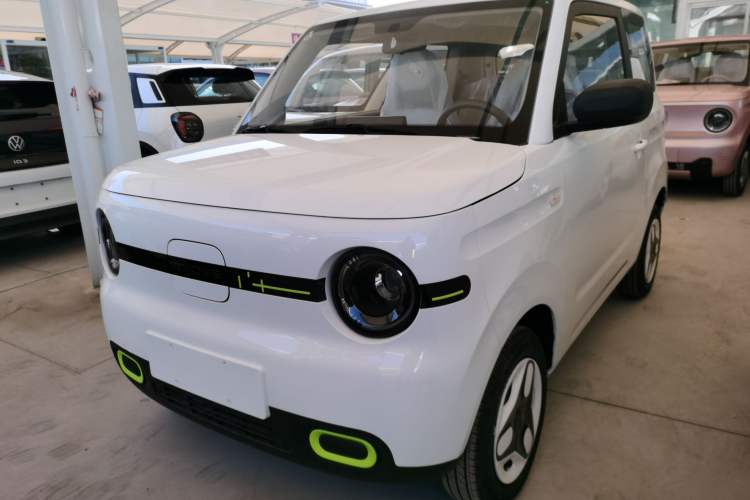 Used Geely Galaxy Panda 2025 210 km – Yuanqi Bear