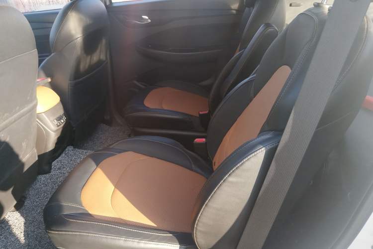 Used Wuling Hongguang S3 2018 1.5L Manual Comfort Model China V Standard