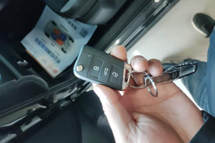 Used Volkswagen T-ROC 2022 280TSI DSG Two-Wheel Drive Elite PLUS
