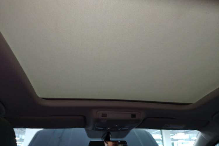 Used Volkswagen Tharu 2022 280TSI Two-Wheel-Drive Luxury Edition