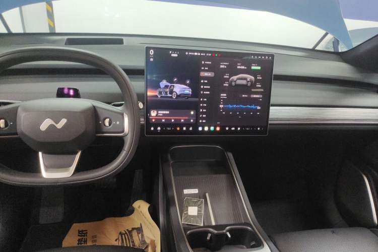 Used ONVO L60 2024 60 kWh Rear-Drive Version