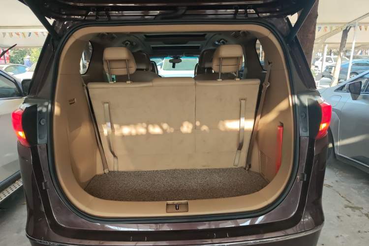 Used Buick GL8 2017 ES 28T Luxury Model China V Standard