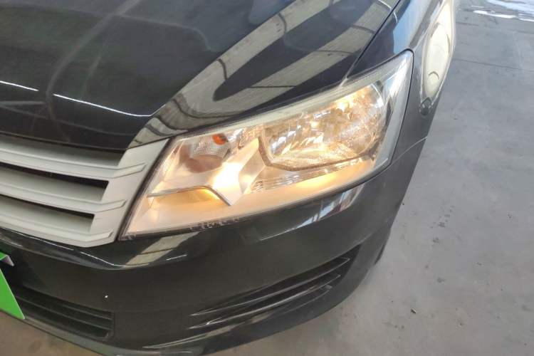 Used Volkswagen Santana 2015 1.6L Automatic Fashion Edition
