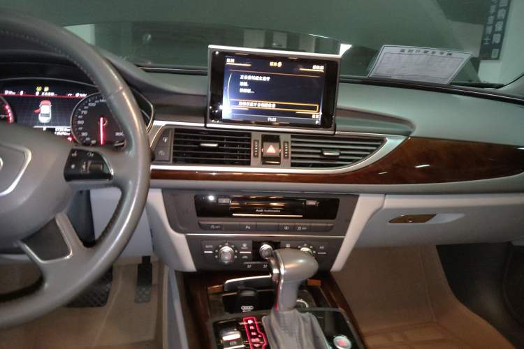 Used Audi A6L 2014 30 FSI Technology Model
