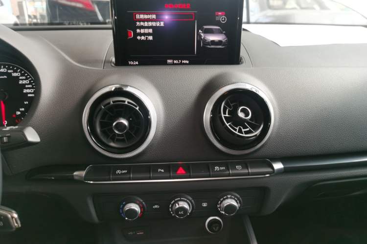 Used Audi A3 2020 Limousine 35 TFSI Fashion Edition China VI Emission Standard
