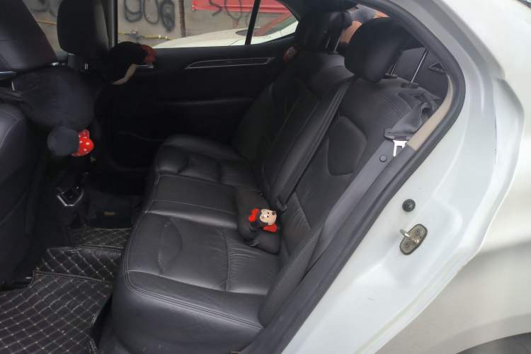 Used Citroen C4L 2014 1.6THP Intelligent Drive Automatic Dynamic Model
