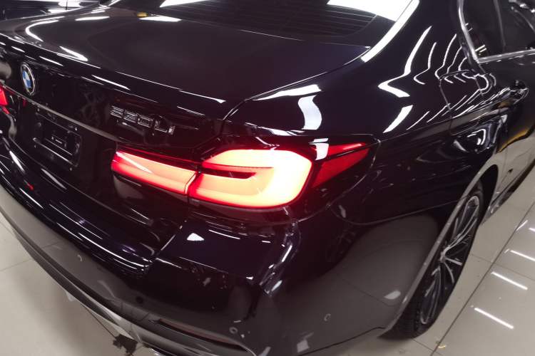 Used BMW 5 Series 2023 Restyled 530Li Leading Edition M Sport Package
